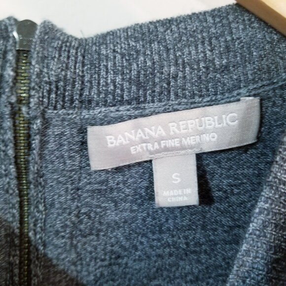 Banana Republic Extra Fine Merino Wool Sleeve Top - Full Zip Back Gray - Small - Picture 3 of 7